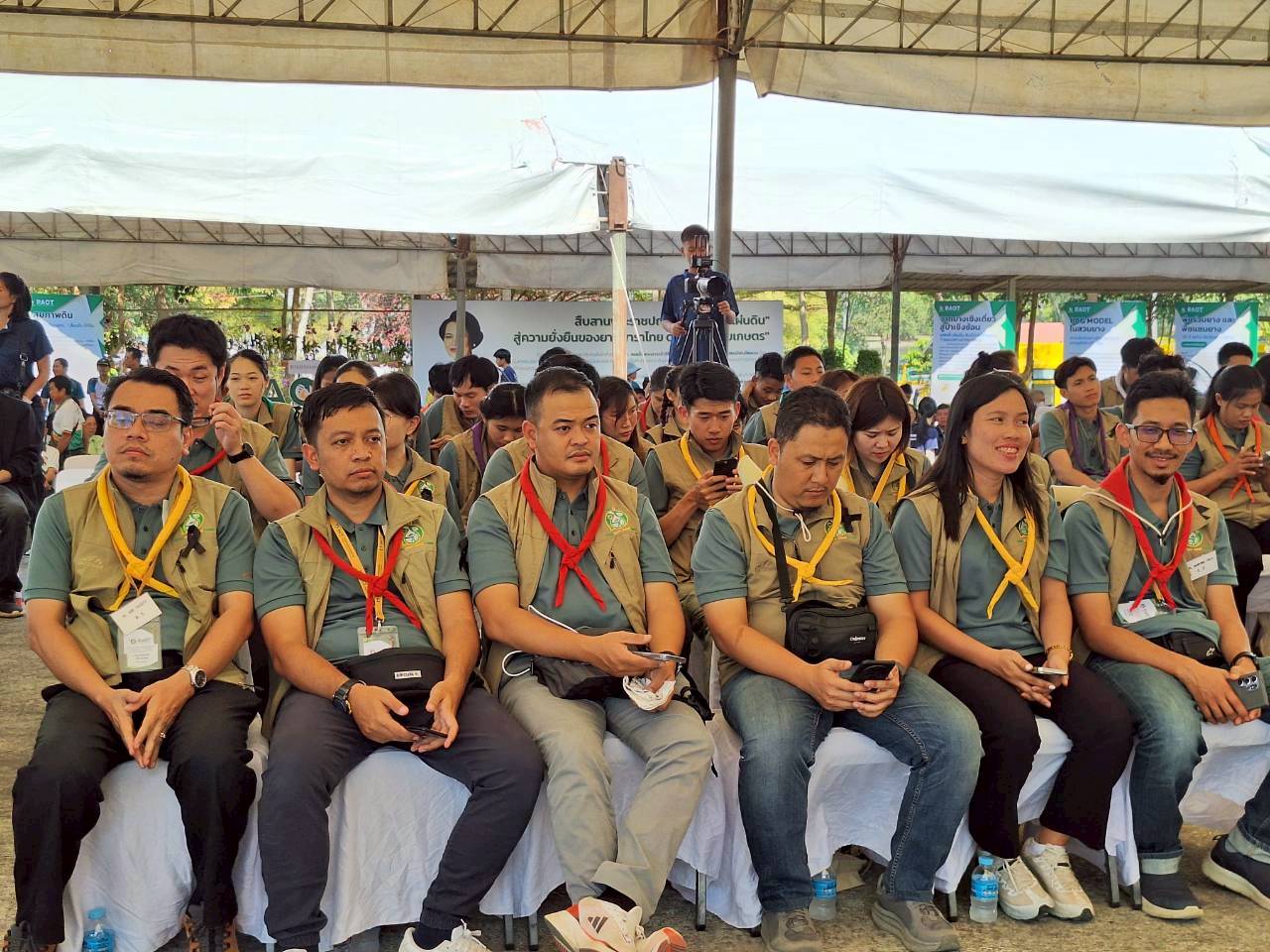 title - ผู้ตรวจราชการ ส.ป.ก. ร่วมเป็นเกียรติในพิธีปิดและมอบเกียรติบัตรแก่เยาวชนเกษตรกรรุ่นใหม่ โครงการพัฒนาเกษตรกรชาวสวนยางรุ่นใหม่ตามการขับเคลื่อนนโยบายของกระทรวงเกษตรและสหกรณ์ ประจำปี 2569 ณ ศูนย์เรียนรู้ยางพาราจังหวัดนครพนม อำเภอเมืองนครพนม จังหวัดนครพนม